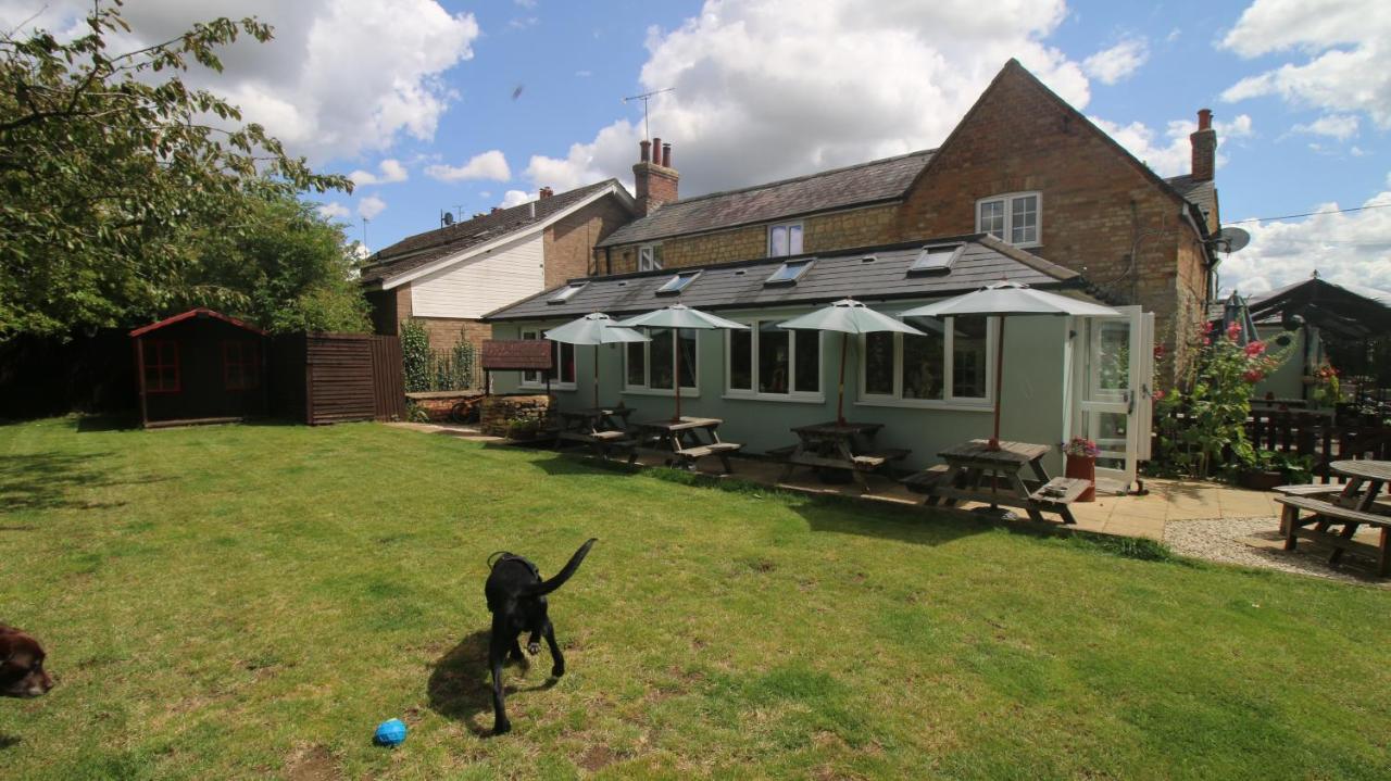 The White Lion At Wicken Bed and Breakfast Milton Keynes Exterior foto