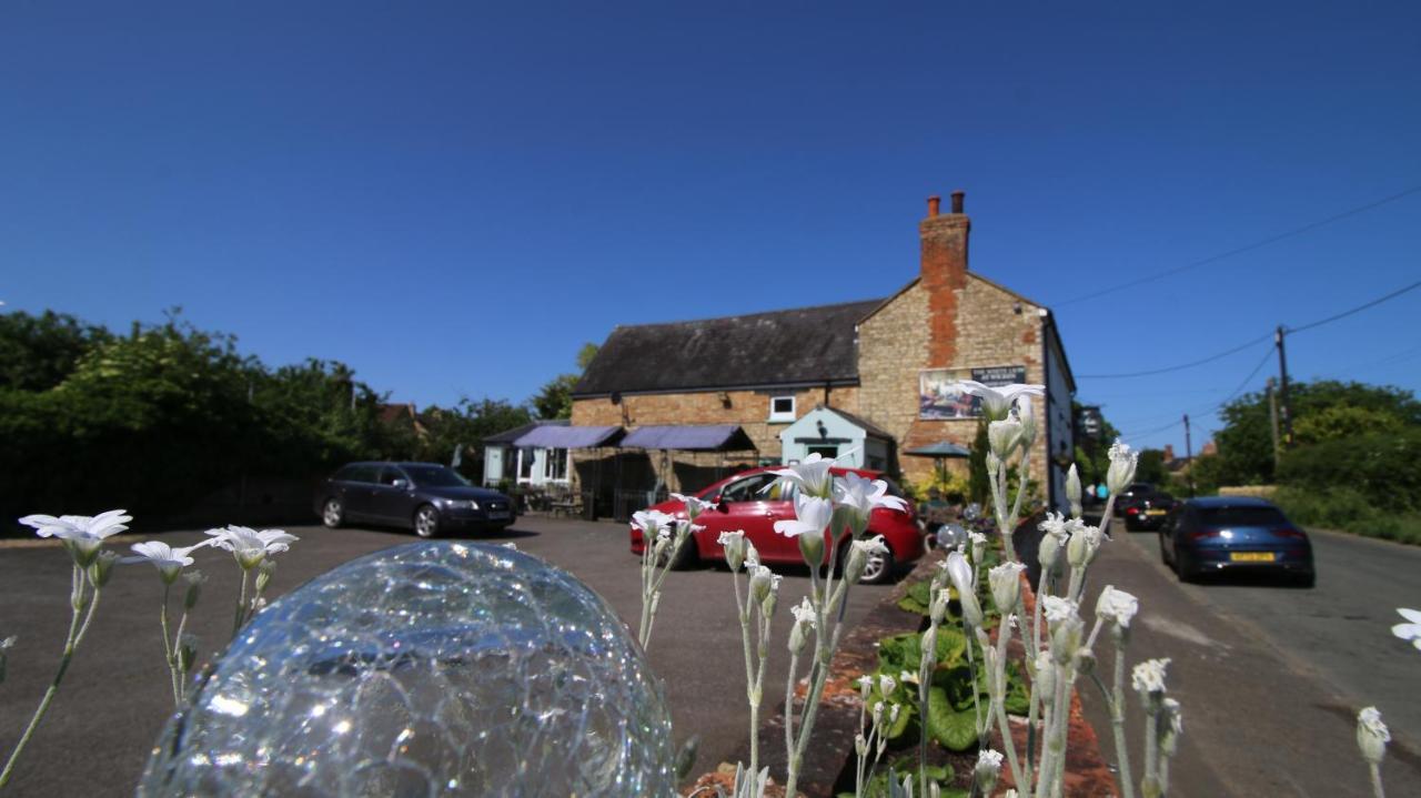 The White Lion At Wicken Bed and Breakfast Milton Keynes Exterior foto